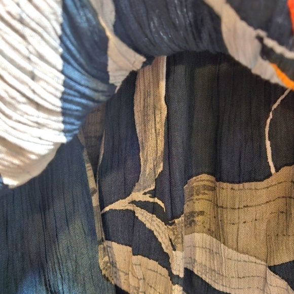 PATRONS OF PEACE Adjustable straps Elastic sexy Floral cami top - Picture 4 of 7